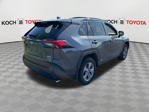 Certified 2025 Toyota RAV4 XLE w/ Convenience Package AWD/4WD image 8