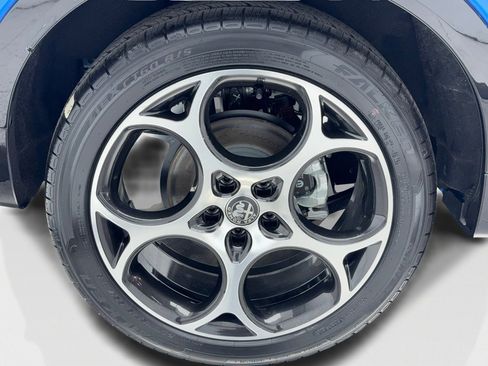 New 2025 Alfa Romeo Tonale w/ Premium Package image 47