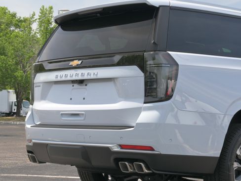 New 2026 Chevrolet Suburban High Country AWD/4WD image 41