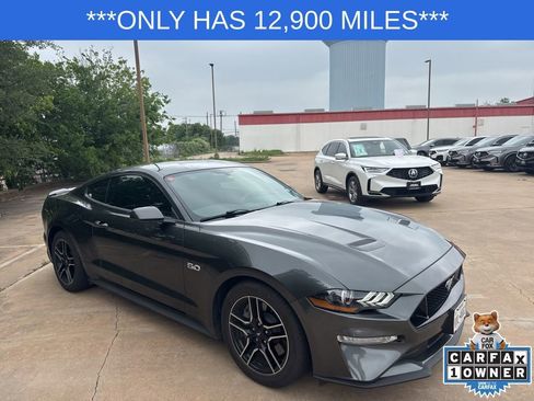 Used 2018 Ford Mustang GT RWD image 3