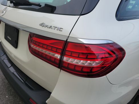 Used 2021 Mercedes-Benz E 450 4MATIC All-Terrain Wagon image 5