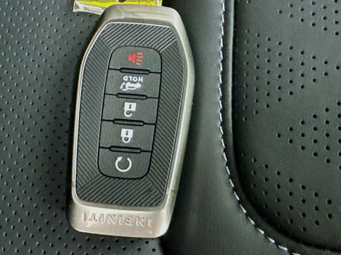 New 2026 INFINITI QX80 Autograph w/ Premium Cargo Package image 40