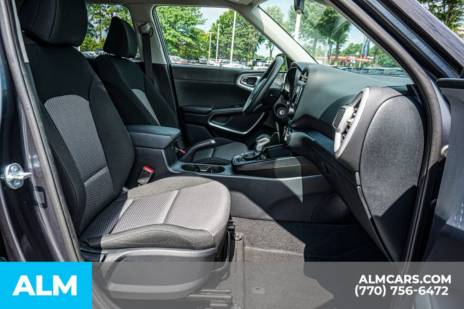 Used 2025 Kia Soul LX w/ LX Technology Package FWD image 22