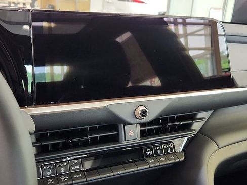 New 2026 Toyota Crown Platinum AWD/4WD image 19