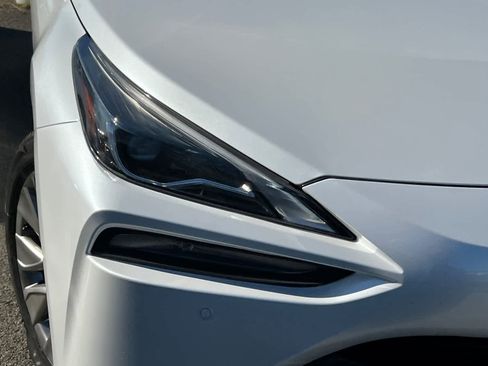 Used 2021 Toyota Mirai XLE w/ Advanced Technology Package image 8