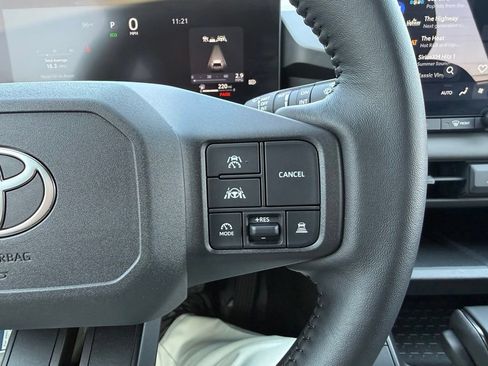 Certified 2026 Toyota RAV4 SE AWD/4WD image 19