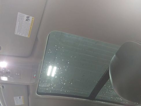 Used 2022 Volkswagen Atlas SE w/ Panoramic Sunroof Package image 31