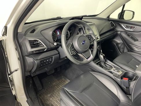 Used 2022 Subaru Forester Touring AWD/4WD image 3