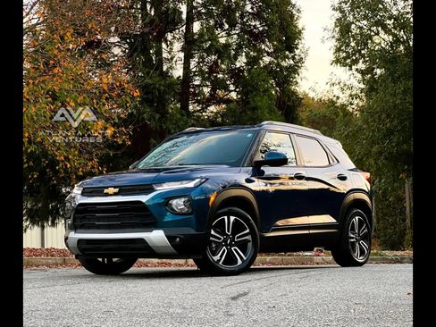 Used 2021 Chevrolet TrailBlazer LT w/ Convenience Package image 3