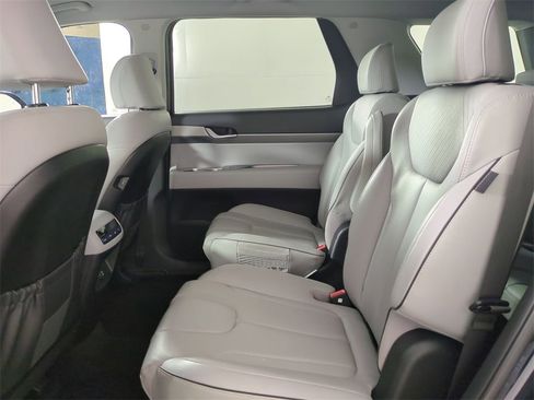 Certified 2024 Hyundai Palisade SEL image 17