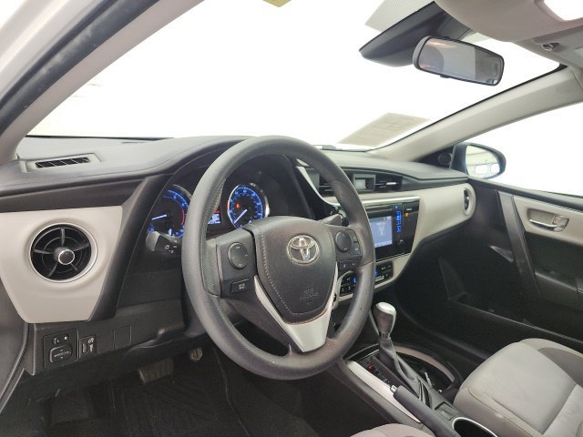 Used 2017 Toyota Corolla LE FWD image 10
