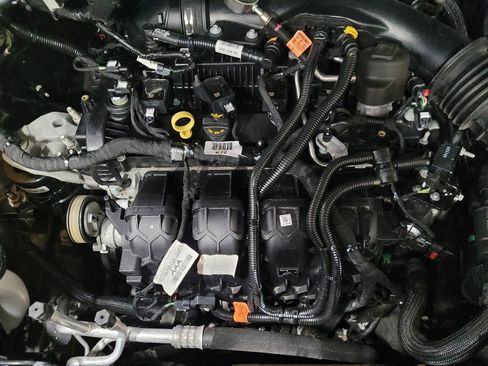 Used 2023 Ford Edge SEL image 30