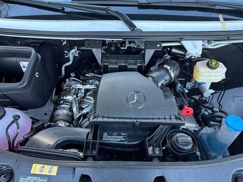 Used 2024 Mercedes-Benz Sprinter 3500 image 22