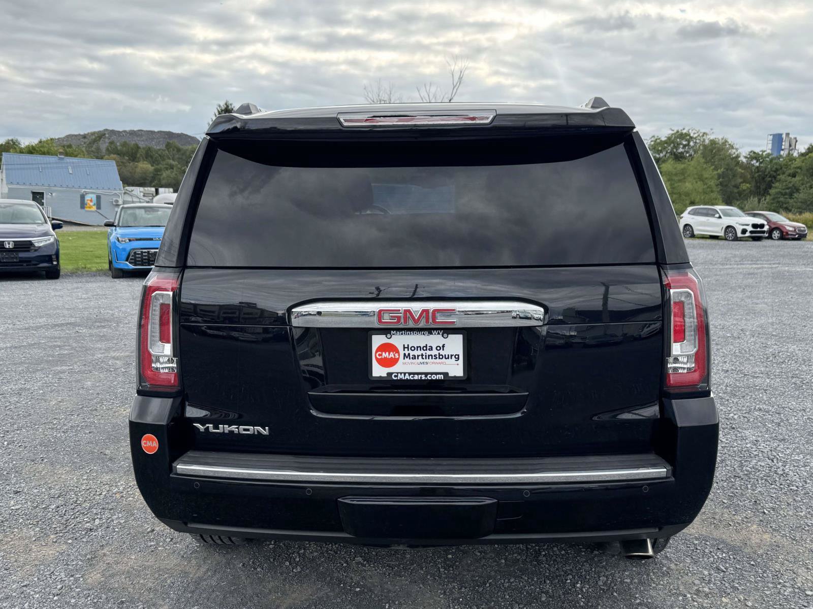 Used 2016 GMC Yukon Denali w/ Open Road Package AWD/4WD image 26