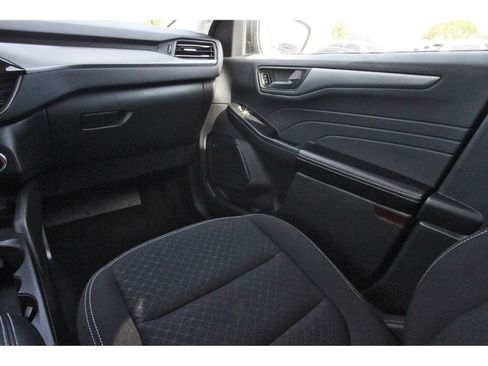Used 2025 Ford Escape Active FWD image 13