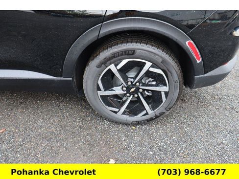 New 2026 Chevrolet Equinox EV LT image 28