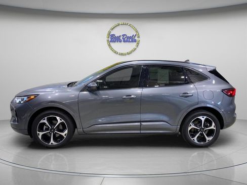 Used 2023 Ford Escape ST-Line Elite w/ Premium Technology Package AWD/4WD image 2