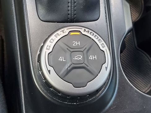 Used 2023 Ford Bronco Outer Banks AWD/4WD image 19