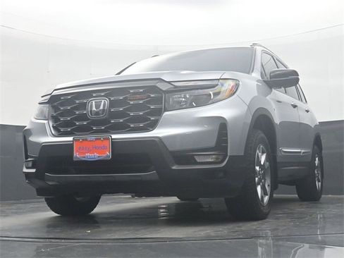 Certified 2023 Honda Passport TrailSport image 28
