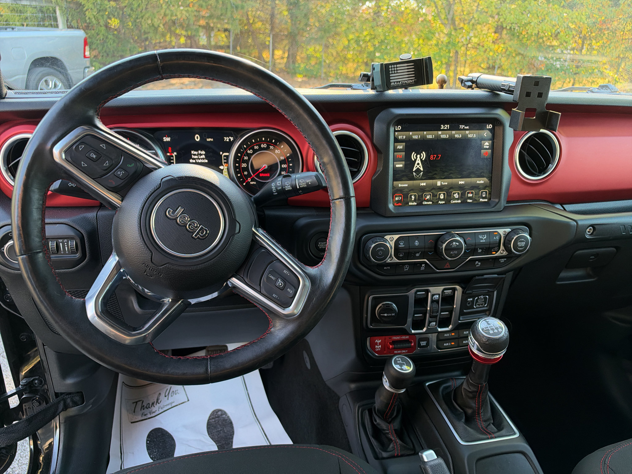 Used 2018 Jeep Wrangler Unlimited Rubicon AWD/4WD image 11