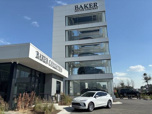 Used 2024 Buick Envista Avenir image 2