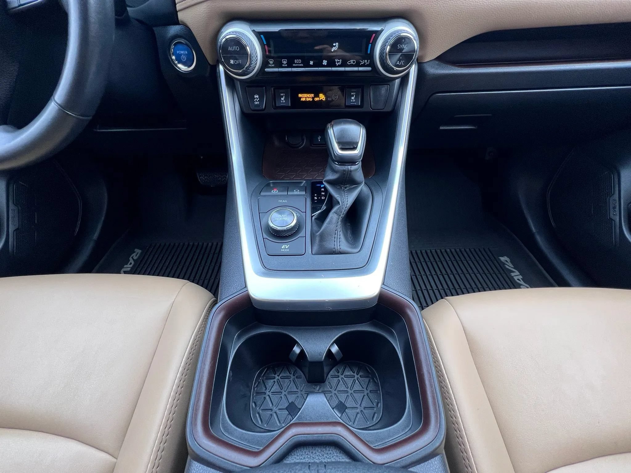 Used 2020 Toyota RAV4 Limited w/ All Weather Liner Package AWD/4WD image 25