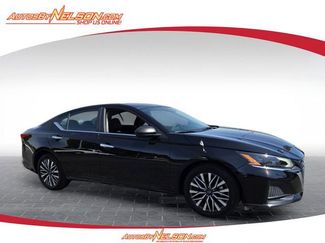 Used 2025 Nissan Altima 2.5 SV FWD video 1