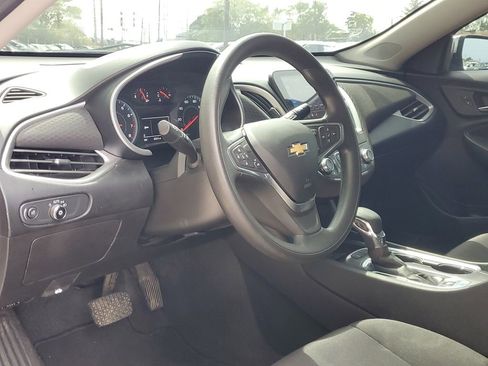 Used 2023 Chevrolet Malibu LT FWD image 13