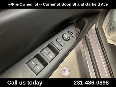 Used 2019 Honda Civic LX image 15