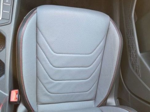 Used 2025 Volkswagen Jetta GLI Autobahn image 19