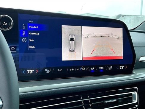 New 2026 Chevrolet Traverse LT w/ Sun and Wheel Package image 16