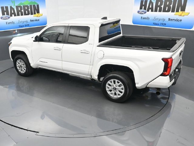 Used 2024 Toyota Tacoma SR5 RWD image 23