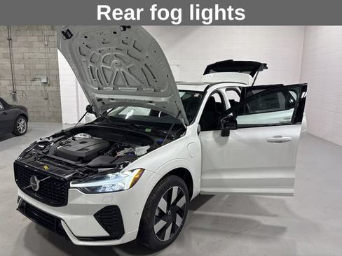 Used 2025 Volvo XC60 T8 Plus w/ Climate Package AWD/4WD image 26
