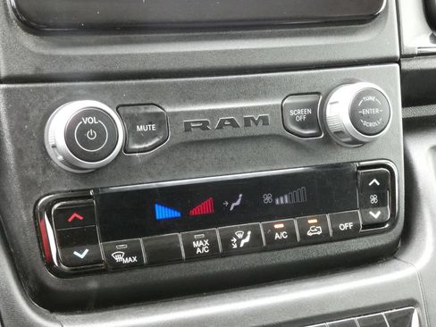 Used 2023 RAM ProMaster 2500 FWD image 16