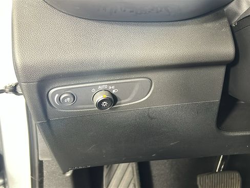 Used 2023 Buick Envision Essence AWD/4WD image 22