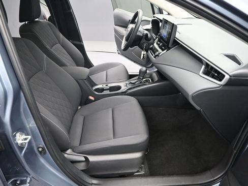 Used 2025 Toyota Corolla LE image 23