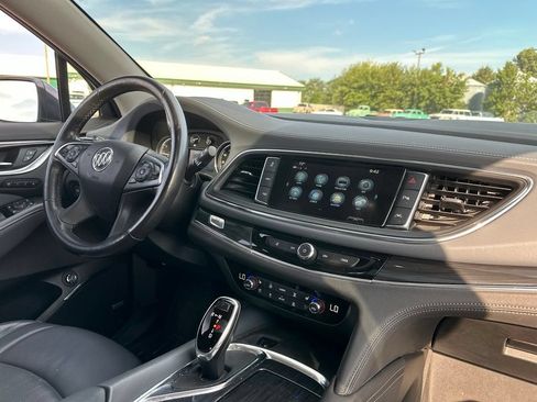Used 2018 Buick Enclave Premium w/ Experience Buick Package AWD/4WD image 34