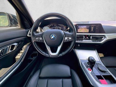 Used 2022 BMW 330e w/ Driving Assistance Package RWD image 7