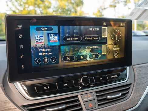 New 2025 Nissan Altima 2.5 SV w/ SV Premium Package image 10