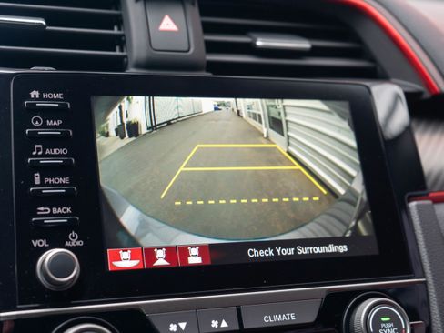 Used 2019 Honda Civic Type R image 17