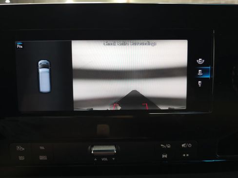 Used 2024 Mercedes-Benz Sprinter 2500 image 16