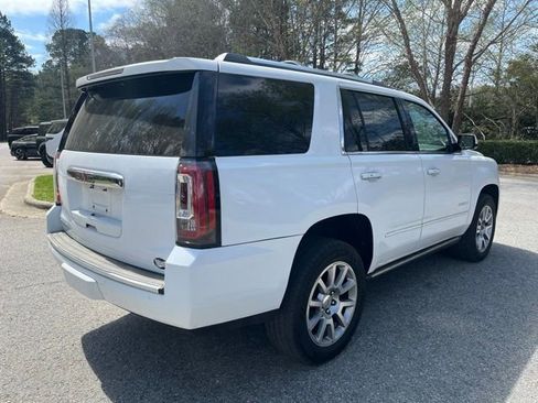 Used 2020 GMC Yukon Denali image 9