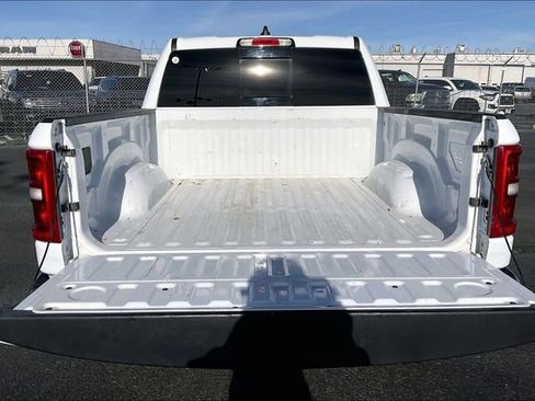 Used 2025 RAM 1500 Big Horn AWD/4WD image 30