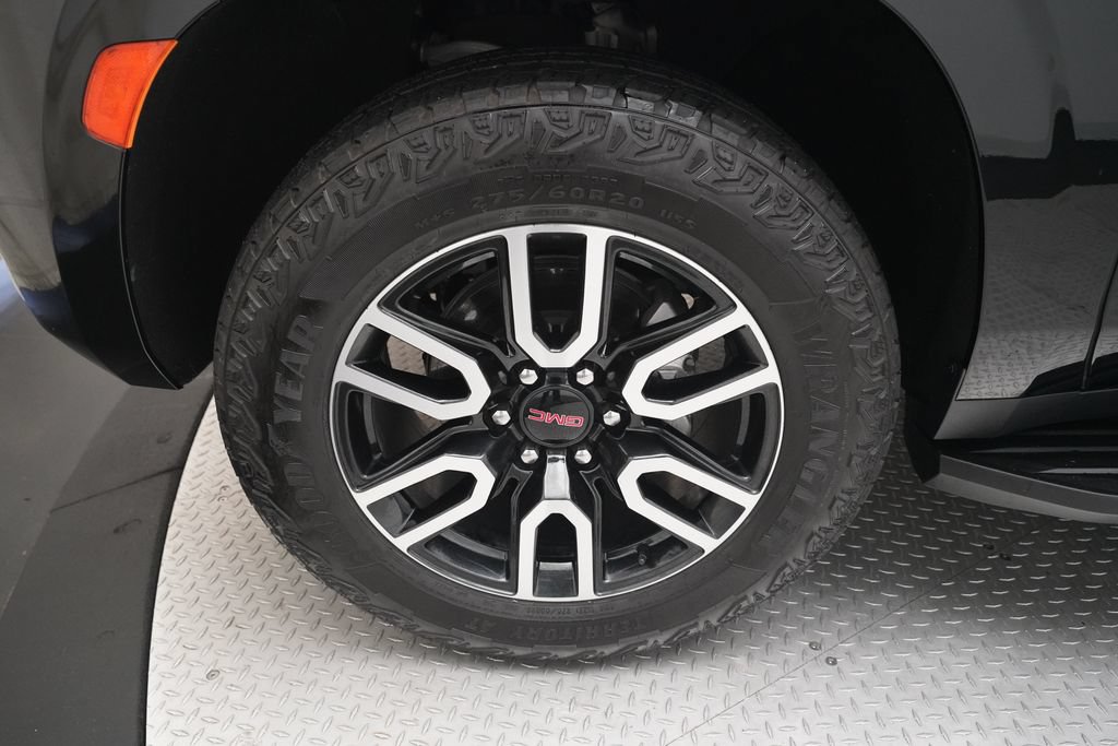 Certified 2024 GMC Yukon XL AT4 AWD/4WD image 26