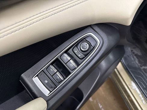 Used 2023 Subaru Ascent Limited image 32