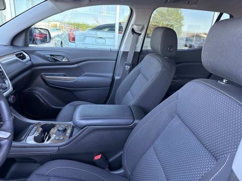Used 2023 GMC Acadia SLE w/ Driver Convenience Package AWD/4WD image 9