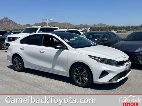 Used 2023 Kia Forte LXS FWD image 1