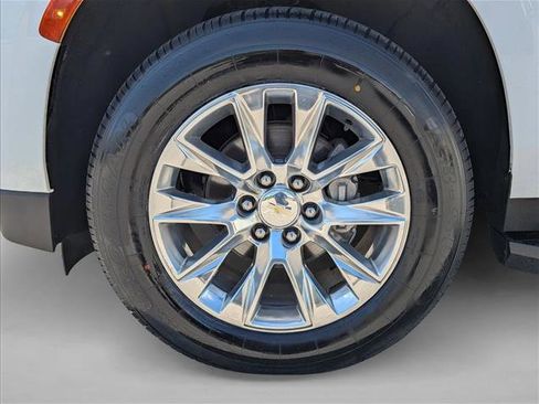 Used 2021 Chevrolet Tahoe Premier w/ Premium Package RWD image 9