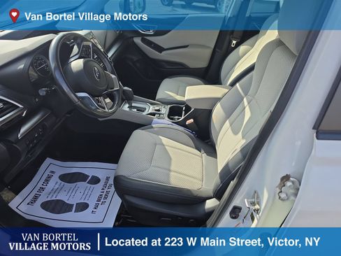 Used 2019 Subaru Forester Premium AWD/4WD image 9