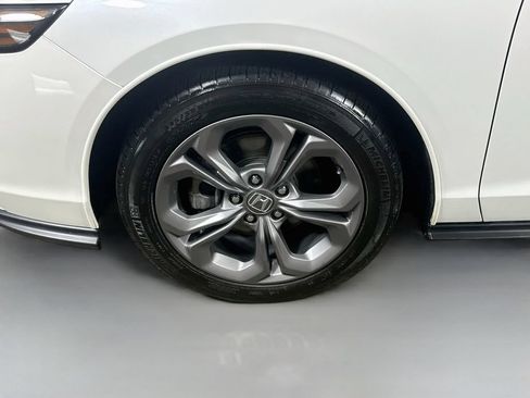 Used 2024 Honda Accord EX image 8